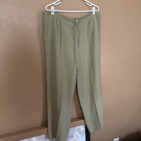 GO by Go Silk Sage Trousers Size L - Picture 1 of 11
